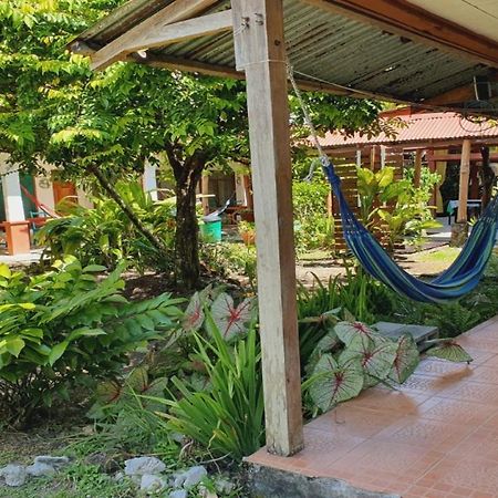 Cabinas Palmer Makanda Cahuita Exterior foto