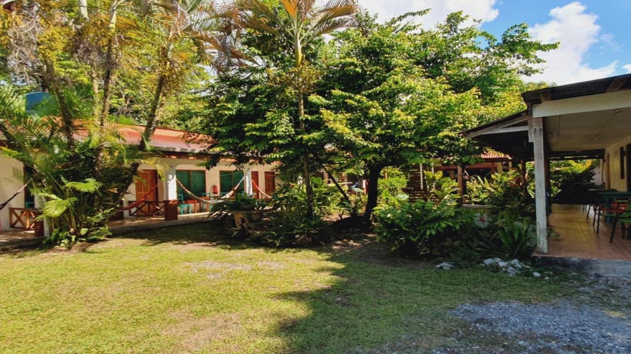 Cabinas Palmer Makanda Cahuita Exterior foto