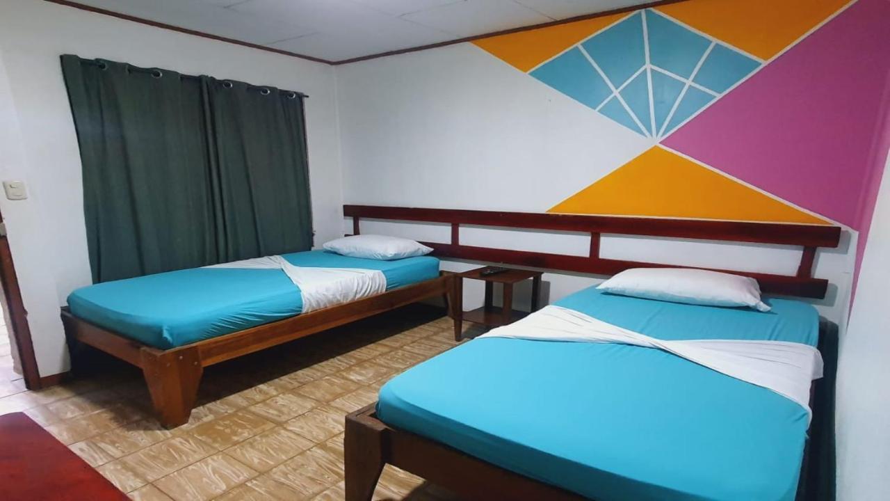 Cabinas Palmer Makanda Cahuita Exterior foto