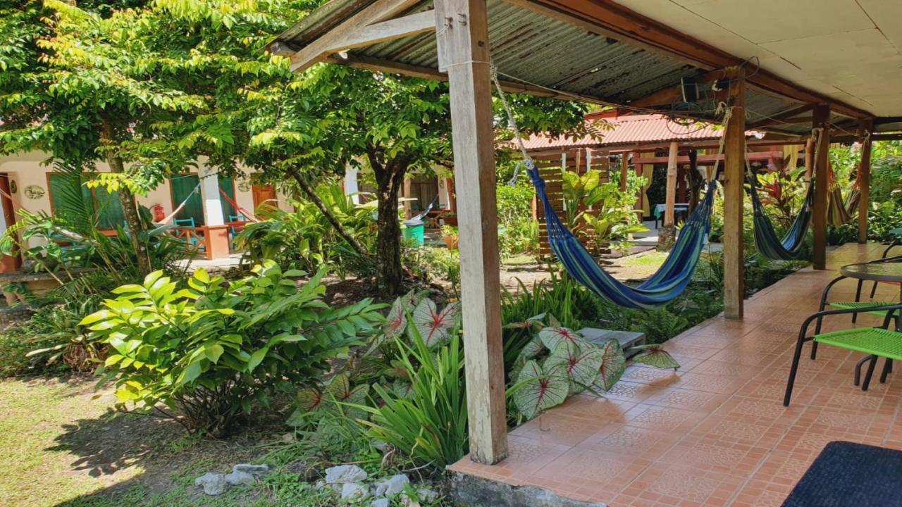 Cabinas Palmer Makanda Cahuita Exterior foto