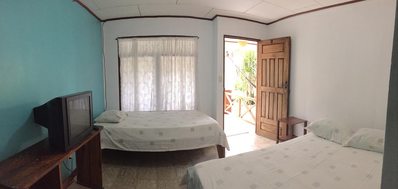 Cabinas Palmer Makanda Cahuita Exterior foto