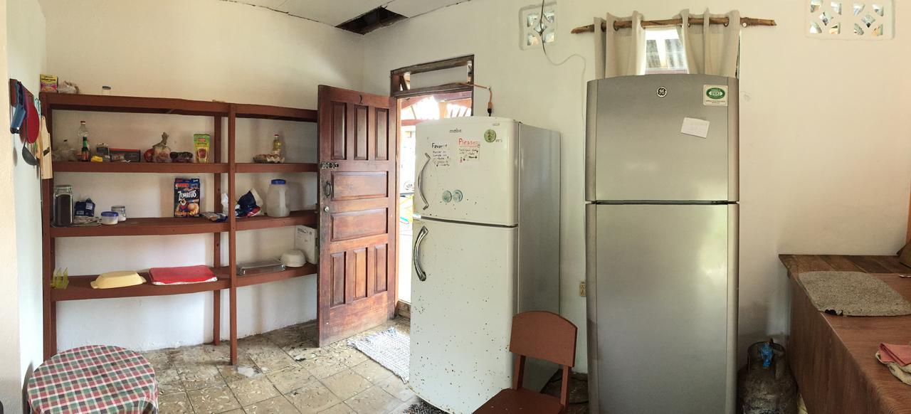 Cabinas Palmer Makanda Cahuita Exterior foto
