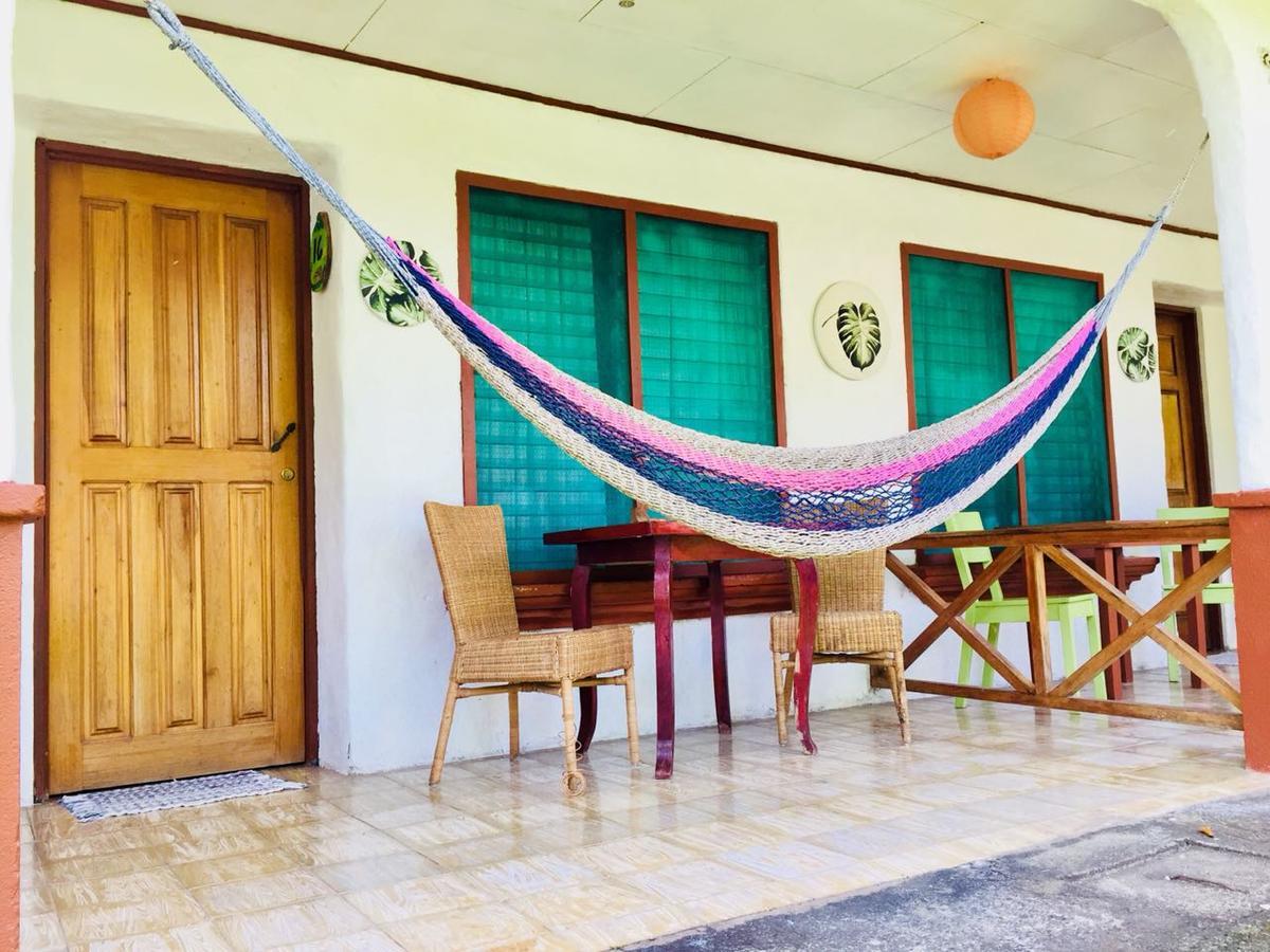 Cabinas Palmer Makanda Cahuita Exterior foto