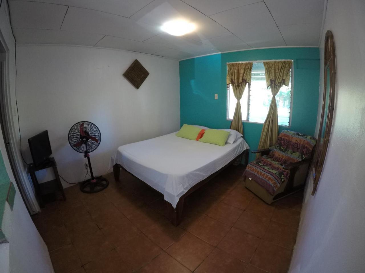 Cabinas Palmer Makanda Cahuita Exterior foto